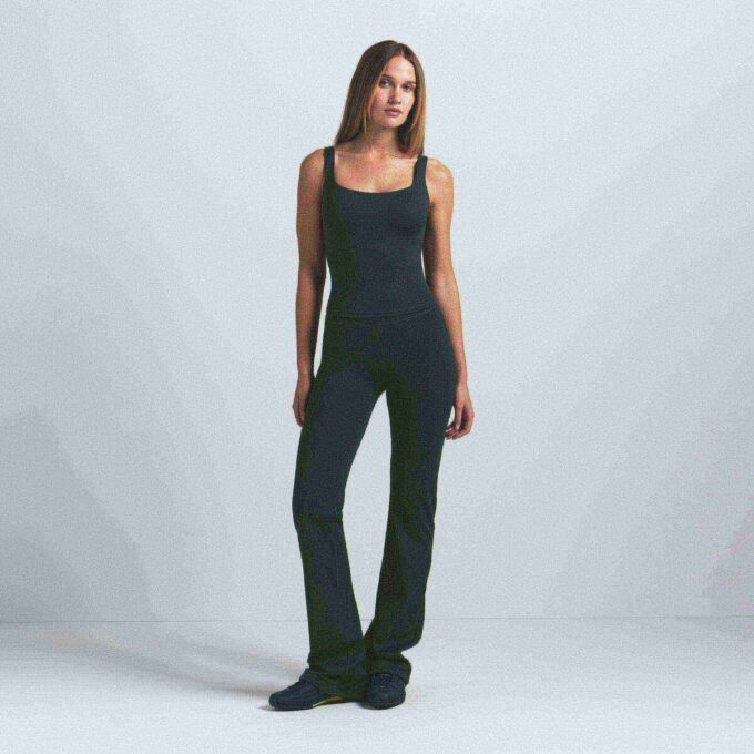 NikeSKIMS MATTES QUADRATISCHES TANKTOP