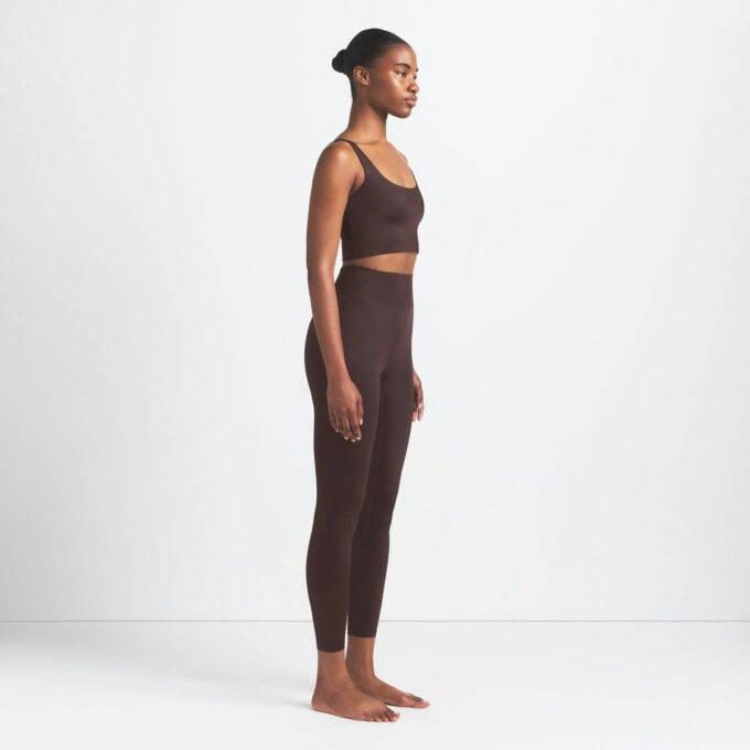 NikeSKIMS SHINE BONTED WAIST 26″ LEGGING NikeSKIMS SHINE BONTED WAIST 26″ LEGGING