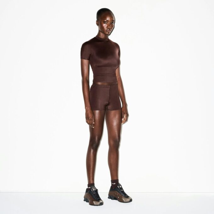 NikeSKIMS SHINE DRAWCORD 2″ SHORT NikeSKIMS SHINE DRAWCORD 2″ SHORT