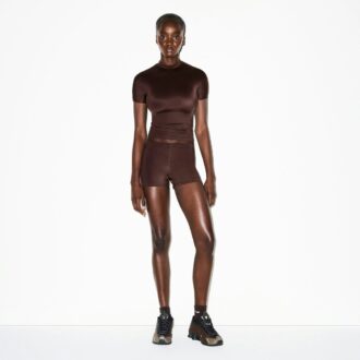 NikeSKIMS SHINE Kurzarm-Top mit Stehkragen