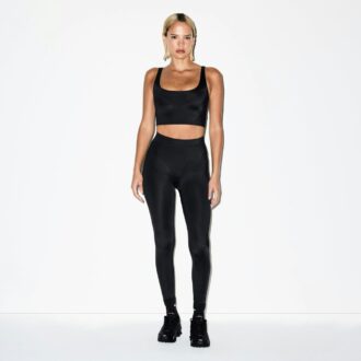 NikeSKIMS SHINE V-LINE 26″ Leggings NikeSKIMS SHINE V-LINE 26″ Leggings