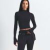 NikeSKIMS VINTAGE NAHTLOSES MOCK NECK CROP TOP NikeSKIMS VINTAGE NAHTLOSES MOCK NECK CROP TOP