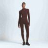NikeSKIMS VINTAGE NAHTLOSES MOCK NECK CROP TOP NikeSKIMS VINTAGE NAHTLOSES MOCK NECK CROP TOP