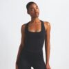 NikeSKIMS VINTAGE NAHTLOSES RACERBACK-TANK NikeSKIMS VINTAGE NAHTLOSES RACERBACK-TANK