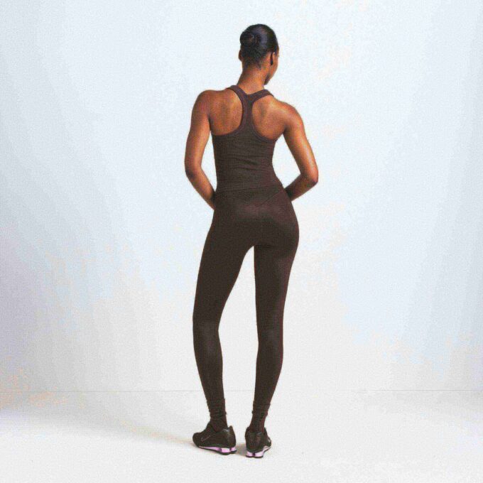 NikeSKIMS VINTAGE NAHTLOSES RACERBACK-TANK NikeSKIMS VINTAGE NAHTLOSES RACERBACK-TANK