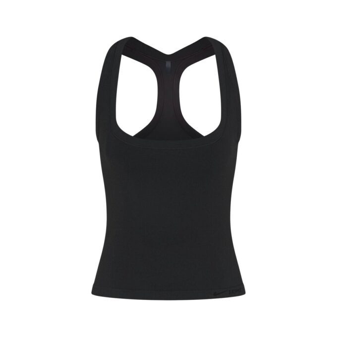 NikeSKIMS VINTAGE NAHTLOSES RACERBACK-TANK NikeSKIMS VINTAGE NAHTLOSES RACERBACK-TANK