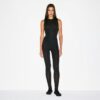 NikeSKIMS WEIGHTLESS LAYERS ÄRMELLOSES TOP NikeSKIMS WEIGHTLESS LAYERS ÄRMELLOSES TOP