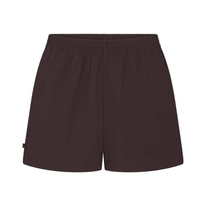 NikeSKIMS WOVEN NYLON 5″ TRACKSHORT NikeSKIMS WOVEN NYLON 5″ TRACKSHORT