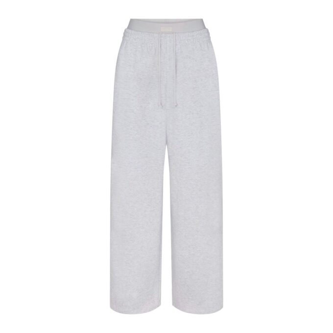 Oversize-Hose aus Baumwollfleece mit doppeltem Bund Oversize-Hose aus Baumwollfleece mit doppeltem Bund