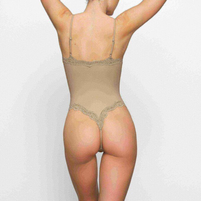 PASST JEDER – CANALYSE-SPITZEN-CAMI-Body PASST JEDER – CANALYSE-SPITZEN-CAMI-Body