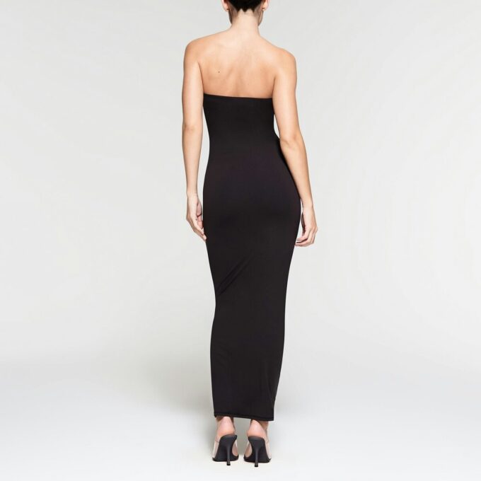 Schlauchkleid, passend für jede Figur Schlauchkleid, passend für jede Figur