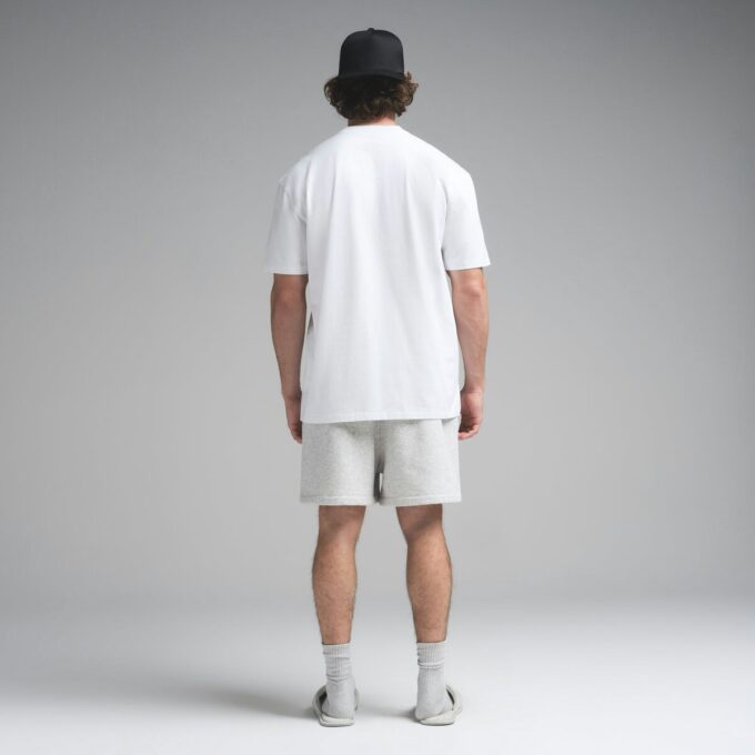 SCHWERES BAUMWOLL-HERREN-T-SHIRT MIT RELAXED-SCHNITTEN SCHWERES BAUMWOLL-HERREN-T-SHIRT MIT RELAXED-SCHNITTEN
