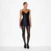 SCHWERES SATIN-CAMI-MINIKLEID SCHWERES SATIN-CAMI-MINIKLEID