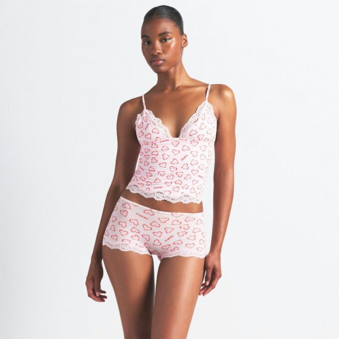 Set aus Spitzen-Dreieck-Top und Shorts – für jede Figur geeignet Set aus Spitzen-Dreieck-Top und Shorts – für jede Figur geeignet