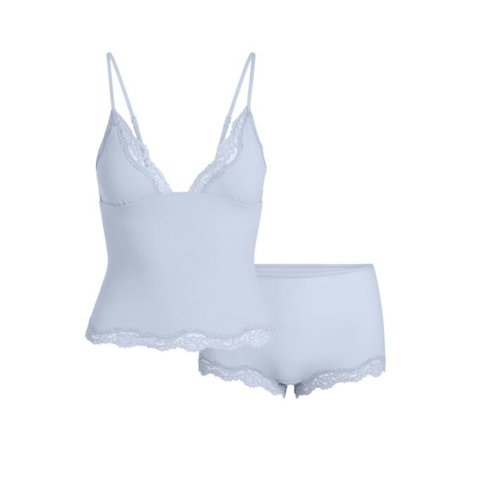 Set aus Spitzen-Dreieck-Top und Shorts – für jede Figur geeignet Set aus Spitzen-Dreieck-Top und Shorts – für jede Figur geeignet
