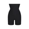 SKIMS BODY CORE SCULPT HIGH-WAISTED SHORT SKIMS BODY CORE SCULPT HIGH-WAISTED SHORT