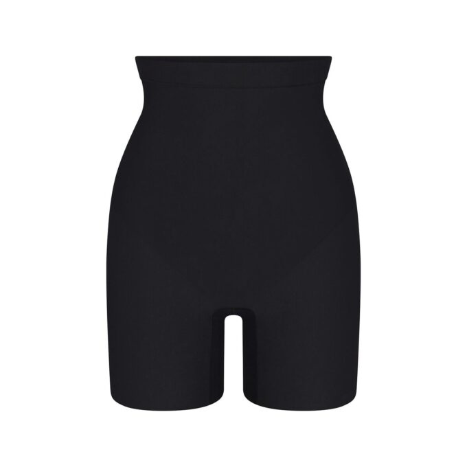 SKIMS BODY CORE SCULPT MID RISE SHORT SKIMS BODY CORE SCULPT MID RISE SHORT