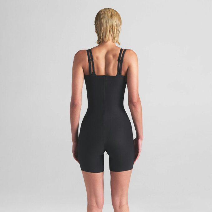 SKIMS BODY CORE SCULPT OFFENER BRUST MITTLERER OBERSCHENKEL-Body SKIMS BODY CORE SCULPT OFFENER BRUST MITTLERER OBERSCHENKEL-Body