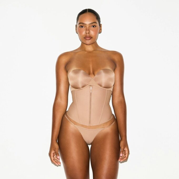 SKIMS BODY CORE SCULPT TAILLE CINCHER SKIMS BODY CORE SCULPT TAILLE CINCHER