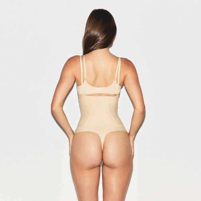 SKIMS BODY CORE SCULPT WAIST CINCHER THONG SKIMS BODY CORE SCULPT WAIST CINCHER THONG