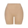 SKIMS BODY POTT AND HIP ENHANCEING MID TOBGH SHORT