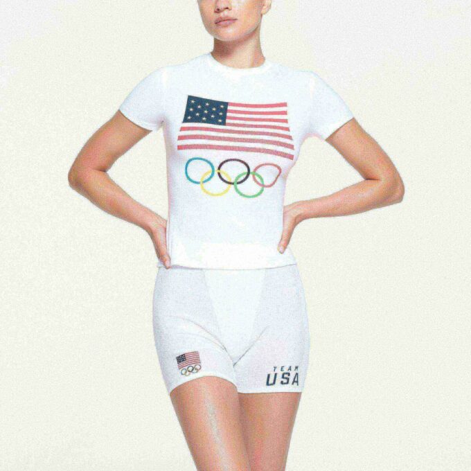 SKIMS FÜR TEAM USA BAUMWOLLJERSEY OLYMPIA-T-SHIRT SKIMS FÜR TEAM USA BAUMWOLLJERSEY OLYMPIA-T-SHIRT