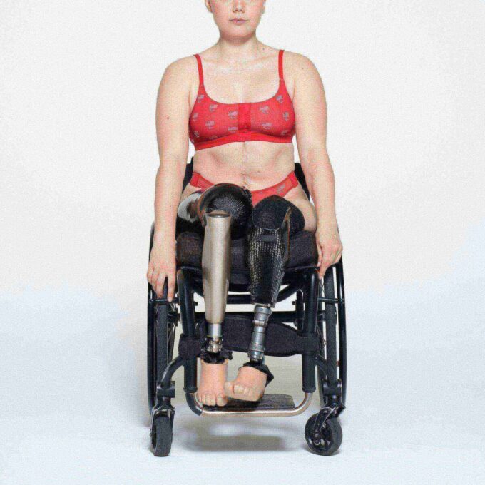 SKIMS FÜR TEAM USA PASST JEDEM ADAPTIVES PARALYMPIC SCOOP BRALETTE SKIMS FÜR TEAM USA PASST JEDEM ADAPTIVES PARALYMPIC SCOOP BRALETTE