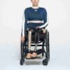 SKIMS FÜR TEAM USA SIGNATURE SCHWIMMEN PARALYMPIC LANGÄRMELIGES CROPPE-T-SHIRT SKIMS FÜR TEAM USA SIGNATURE SCHWIMMEN PARALYMPIC LANGÄRMELIGES CROPPE-T-SHIRT