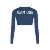 SKIMS FÜR TEAM USA SIGNATURE SCHWIMMEN PARALYMPIC LANGÄRMELIGES CROPPE-T-SHIRT SKIMS FÜR TEAM USA SIGNATURE SCHWIMMEN PARALYMPIC LANGÄRMELIGES CROPPE-T-SHIRT