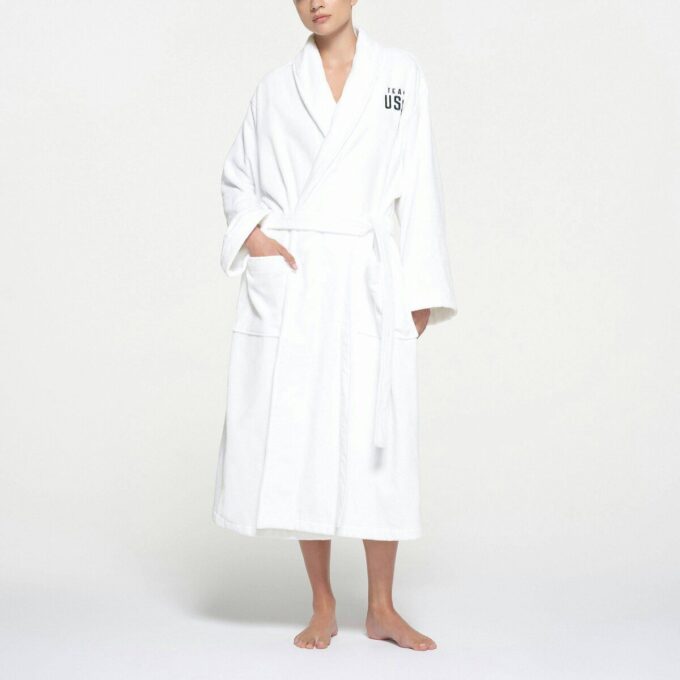 SKIMS FÜR TEAM USA TERRY OLYMPIC UNISEX-ROTENBAUM SKIMS FÜR TEAM USA TERRY OLYMPIC UNISEX-ROTENBAUM