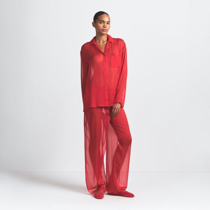 SKIMS ROMANCE Hemd- und Hosen-Set mit Knopfleiste SKIMS ROMANCE Hemd- und Hosen-Set mit Knopfleiste