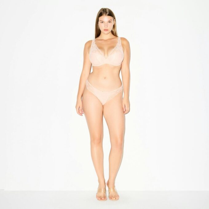 SKIMS SPITZENBIKINI SKIMS SPITZENBIKINI