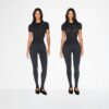 SKIMS ULTIMATIVER BODY-PO- UND HÜFTEN-VERBESSERUNGS-CATSUIT SKIMS ULTIMATIVER BODY-PO- UND HÜFTEN-VERBESSERUNGS-CATSUIT