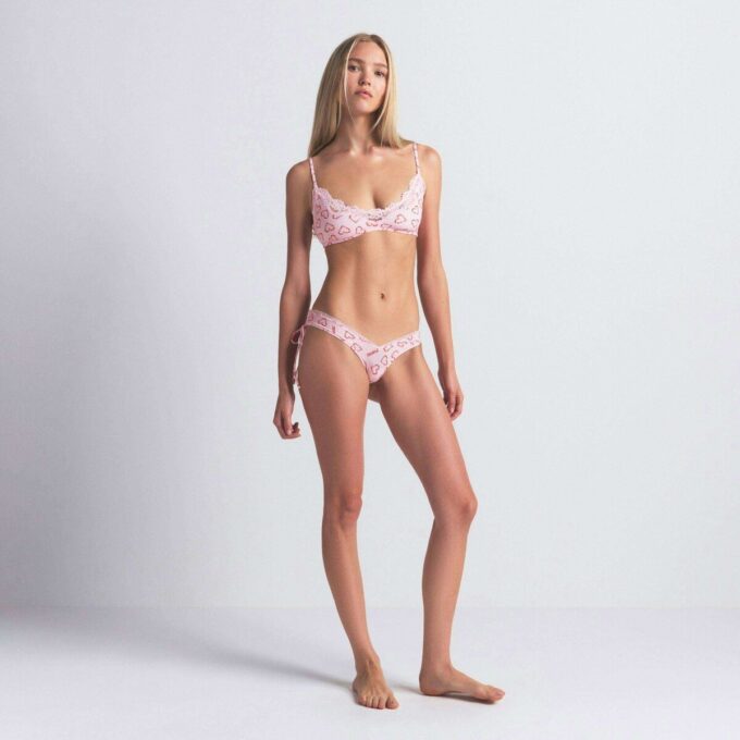 SPITZEN-BRALETTE FÜR JEDEN KÖRPER SPITZEN-BRALETTE FÜR JEDEN KÖRPER