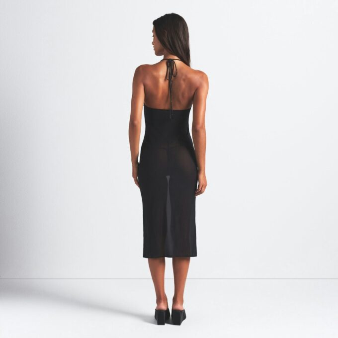 Strassbesetztes Strick-Halter-Midikleid Strassbesetztes Strick-Halter-Midikleid