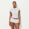 T-Shirt aus transparentem Rippenmaterial T-Shirt aus transparentem Rippenmaterial