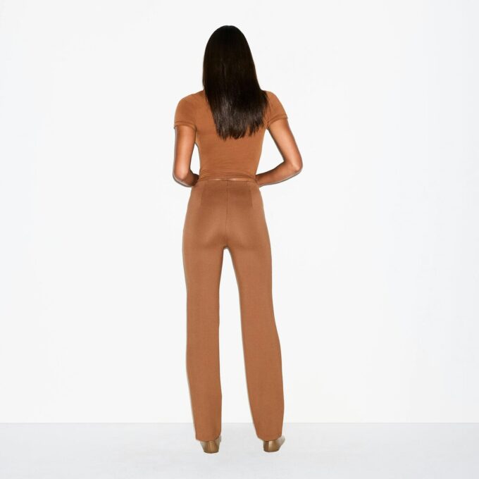 THE ESSENTIAL COLLECTION HOCHGESCHNITTENE PINTUCK-HOSE MIT GERADEM LEBEN THE ESSENTIAL COLLECTION HOCHGESCHNITTENE PINTUCK-HOSE MIT GERADEM LEBEN
