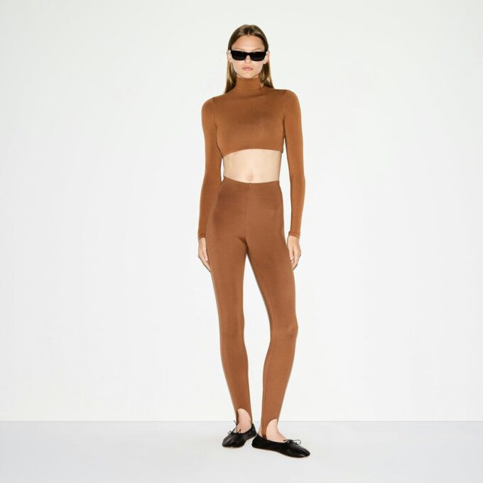 THE ESSENTIAL COLLECTION HOCHGESCHNITTENE STEPPLEGGINGS THE ESSENTIAL COLLECTION HOCHGESCHNITTENE STEPPLEGGINGS