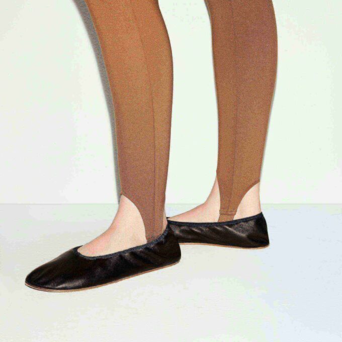 THE ESSENTIAL COLLECTION HOCHGESCHNITTENE STEPPLEGGINGS THE ESSENTIAL COLLECTION HOCHGESCHNITTENE STEPPLEGGINGS