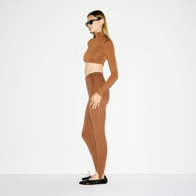 THE ESSENTIAL COLLECTION HOCHGESCHNITTENE STEPPLEGGINGS THE ESSENTIAL COLLECTION HOCHGESCHNITTENE STEPPLEGGINGS