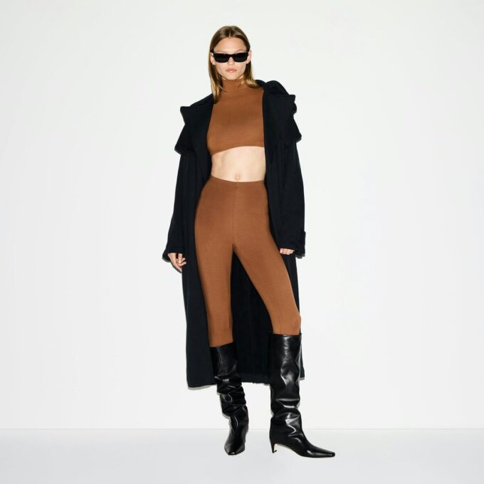 THE ESSENTIAL COLLECTION HOCHGESCHNITTENE STEPPLEGGINGS THE ESSENTIAL COLLECTION HOCHGESCHNITTENE STEPPLEGGINGS