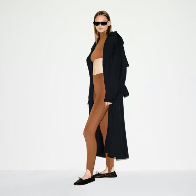 THE ESSENTIAL COLLECTION HOCHGESCHNITTENE STEPPLEGGINGS THE ESSENTIAL COLLECTION HOCHGESCHNITTENE STEPPLEGGINGS