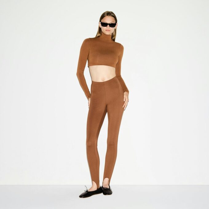 THE ESSENTIAL COLLECTION HOCHGESCHNITTENE STEPPLEGGINGS THE ESSENTIAL COLLECTION HOCHGESCHNITTENE STEPPLEGGINGS