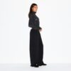 Transparenter Modal-Body mit langen Ärmeln und Rollkragen Transparenter Modal-Body mit langen Ärmeln und Rollkragen