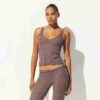 Transparentes Rippen-Tanktop mit V-Ausschnitt Transparentes Rippen-Tanktop mit V-Ausschnitt