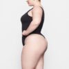 Weicher, glatter, nahtloser String-Body