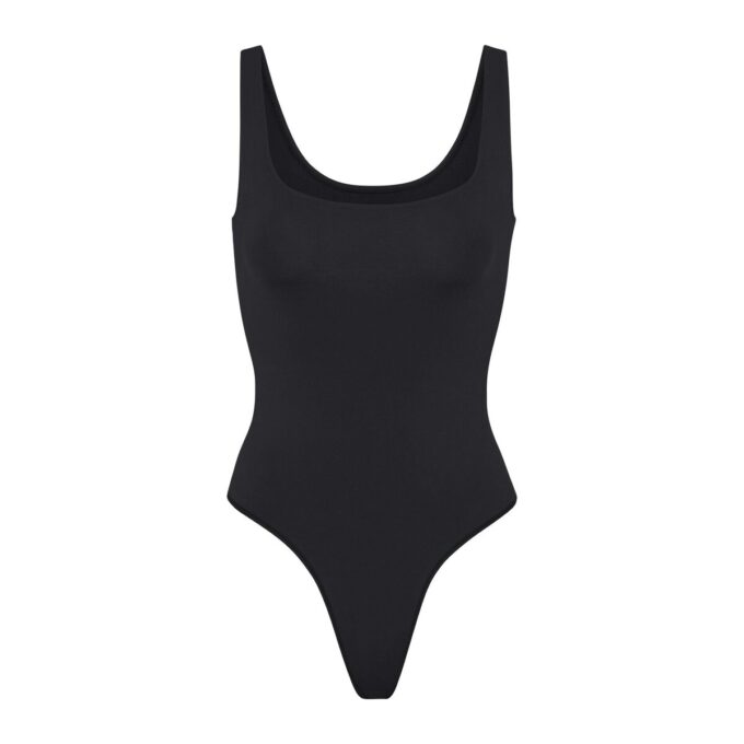 Weicher, glatter, nahtloser String-Body