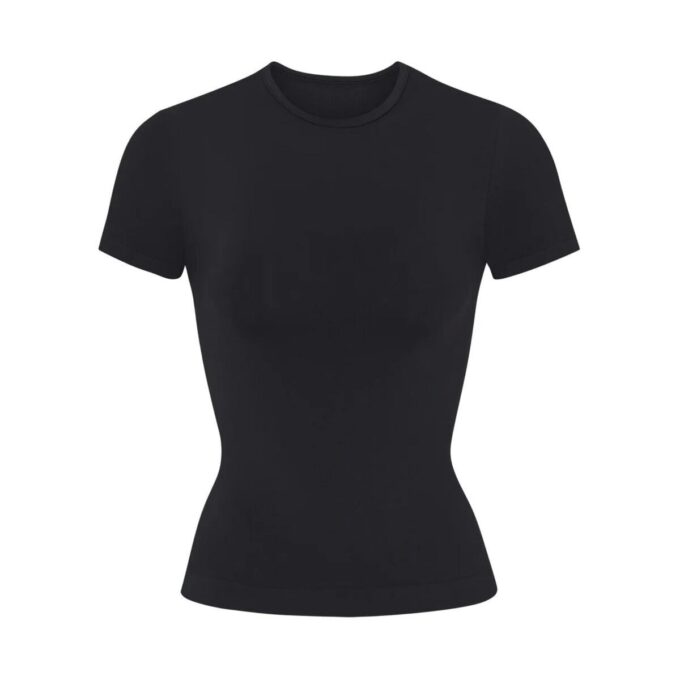 Weiches, glattes, nahtloses T-Shirt Weiches, glattes, nahtloses T-Shirt