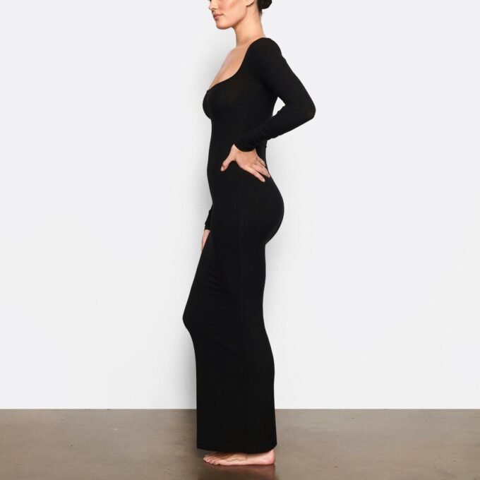 Weiches Lounge-Kleid mit langen Ärmeln Weiches Lounge-Kleid mit langen Ärmeln